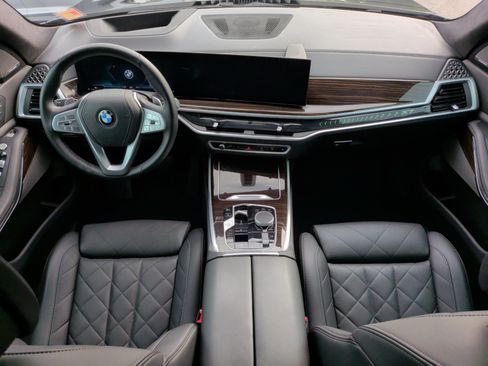 Used 2024 BMW X7 xDrive40i w/ Premium Package AWD/4WD image 35