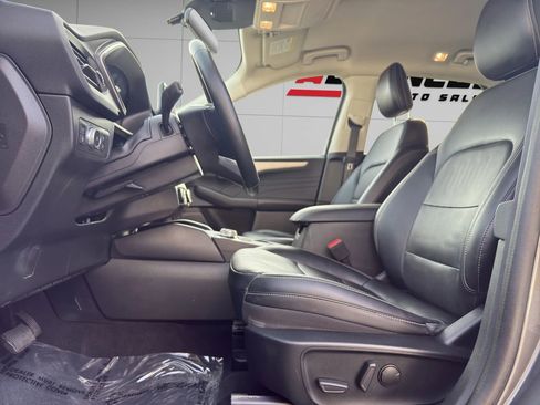 Used 2021 Ford Escape SEL image 13