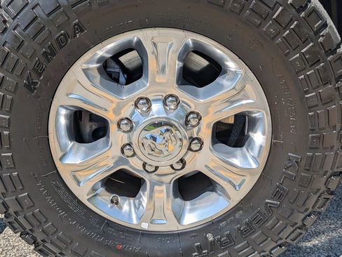 Used 2024 RAM 2500 Big Horn w/ Off Road Package AWD/4WD image 14