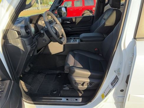 Used 2026 Toyota Land Cruiser w/ Premium Package image 11