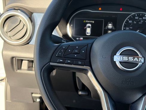 Certified 2025 Nissan Versa SV w/ Trunk Package image 15