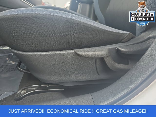 Used 2025 Nissan Versa SV FWD image 21