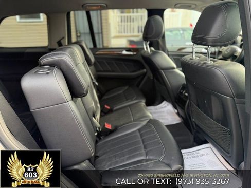 Used 2015 Mercedes-Benz GL 450 4MATIC w/ Lighting Package image 36