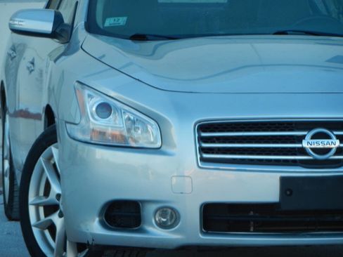 Used 2011 Nissan Maxima 3.5 SV w/ Premium Pkg image 7