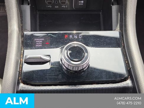 Used 2024 Jeep Grand Cherokee L Limited w/ Luxury Tech Group II AWD/4WD image 23