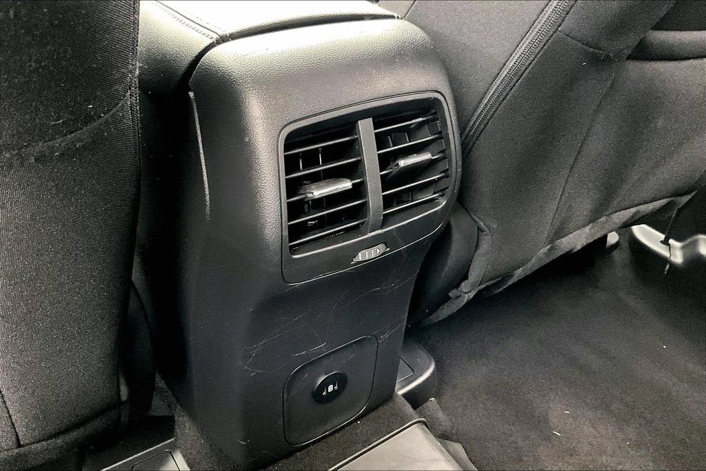 Used 2024 Ford Escape Active w/ Tech Pack #2 FWD image 33