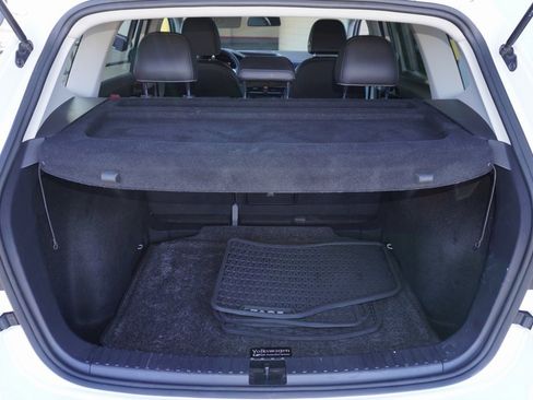 Used 2022 Volkswagen Taos SE image 7