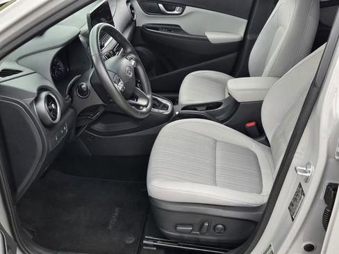 Used 2023 Hyundai Kona SEL w/ Convenience Package AWD/4WD image 10