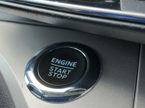 Used 2024 Ford Explorer XLT w/ Equipment Group 202A image 36