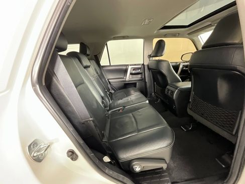 Used 2014 Toyota 4Runner Limited image 23
