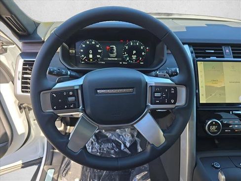 New 2026 Land Rover Discovery Dynamic SE AWD/4WD image 18