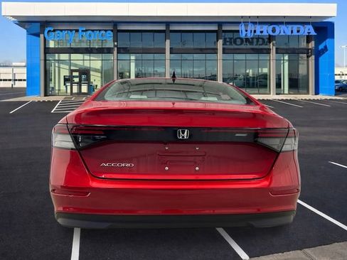 New 2025 Honda Accord SE image 4