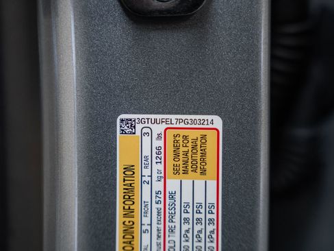 Used 2023 GMC Sierra 1500 AT4X image 51