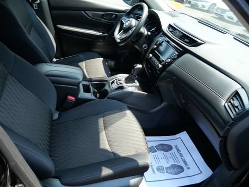 Used 2019 Nissan Rogue S AWD/4WD image 27