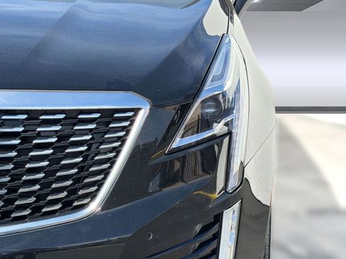 Certified 2023 Cadillac XT5 Luxury w/ LPO, Floor Liner Package image 9