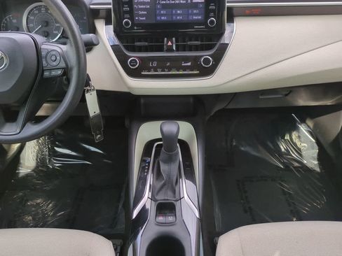 Certified 2021 Toyota Corolla LE FWD image 18