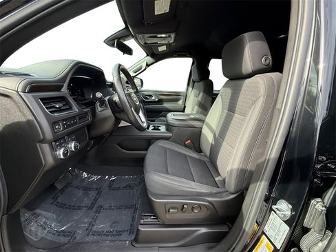 Used 2022 GMC Yukon SLE image 9