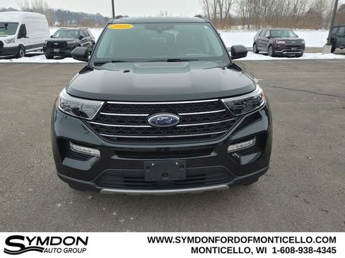 Used 2020 Ford Explorer XLT w/ Equipment Group 202A image 2