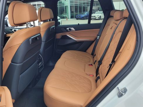 New 2026 BMW X5 xDrive40i image 11