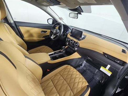 New 2025 Nissan Sentra SV w/ SV Premium Package image 14