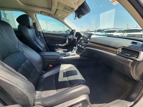 Used 2018 Honda Accord EX-L image 19