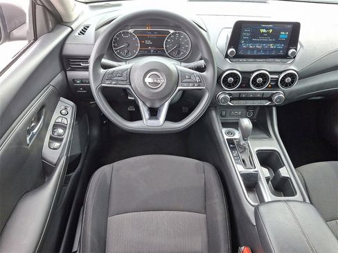 Used 2024 Nissan Sentra SV image 2