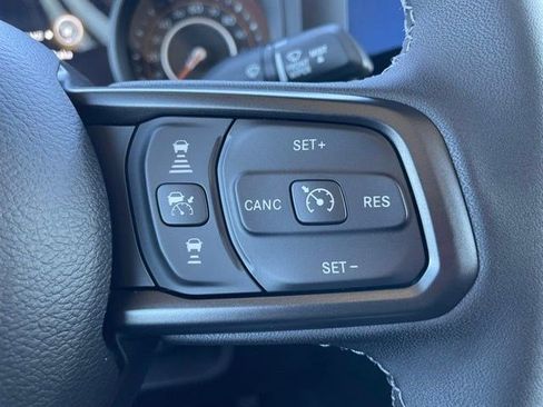 New 2026 Jeep Gladiator Sport AWD/4WD image 18