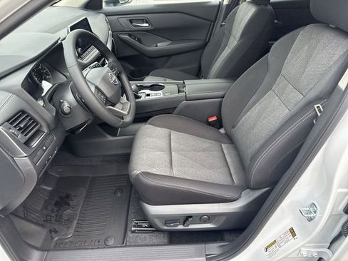 New 2026 Nissan Rogue SV FWD image 15