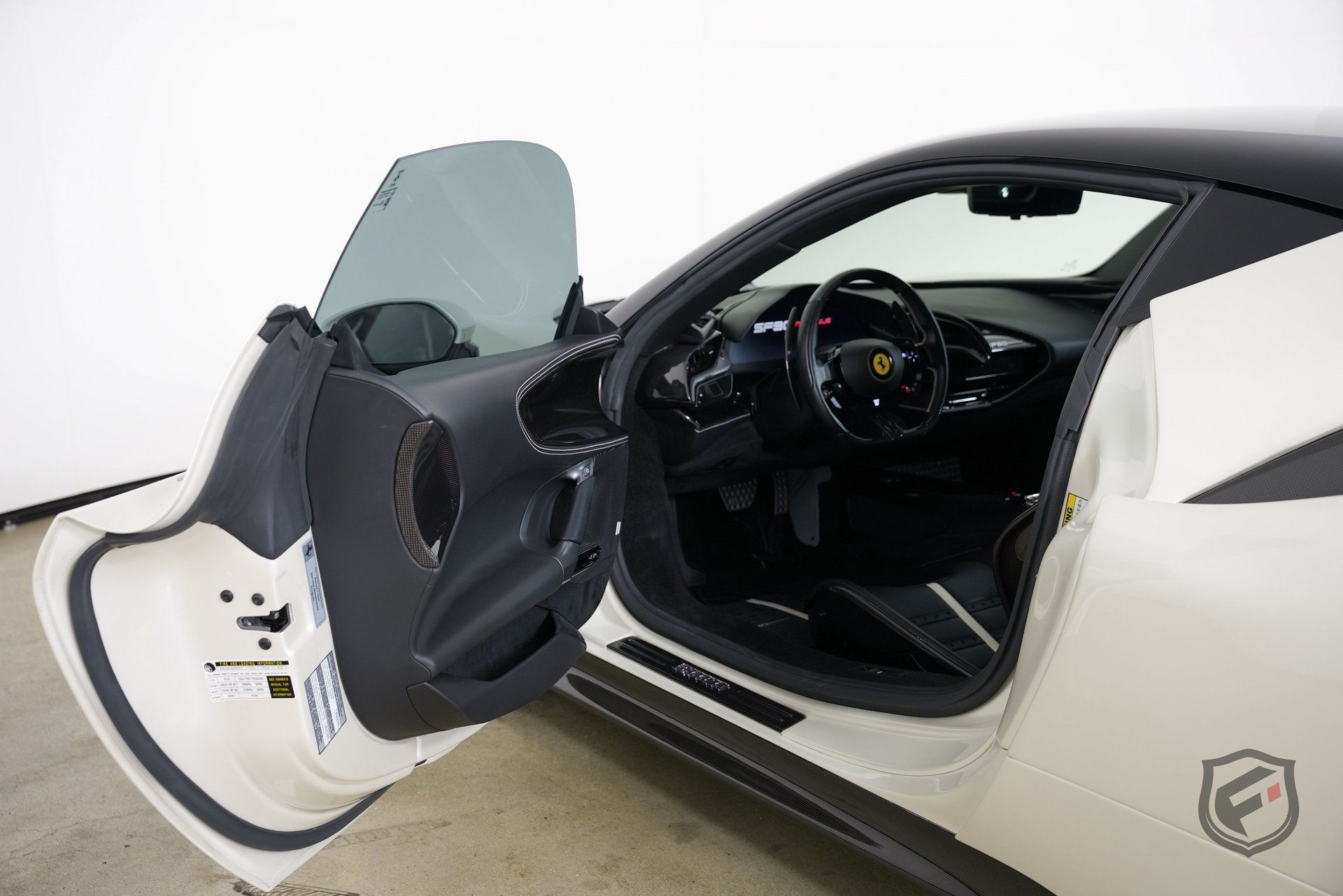 Used 2022 Ferrari SF90 Stradale AWD/4WD image 13
