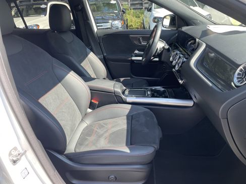 Certified 2025 Mercedes-Benz GLA 250 image 48