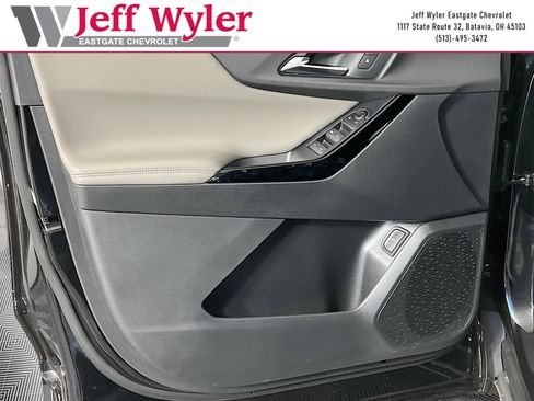 New 2026 Chevrolet Equinox LT w/ Convenience Package II FWD image 20