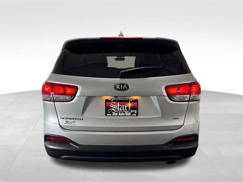 Used 2018 Kia Sorento AWD image 6