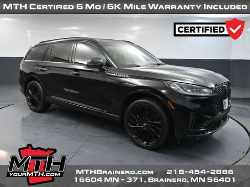 Used 2025 Lincoln Aviator Reserve w/ Jet Appearance Package image 1