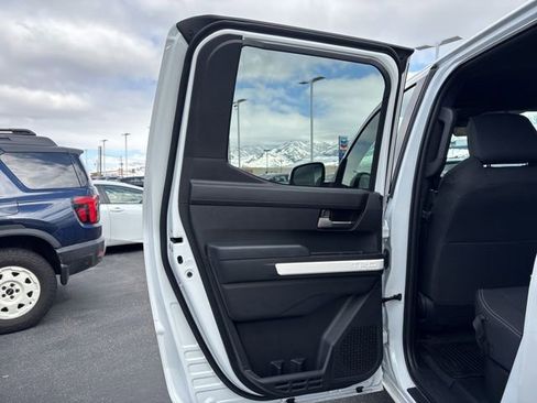 Used 2024 Toyota Tacoma TRD Sport image 19