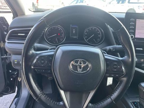 Used 2021 Toyota Camry SE FWD image 22