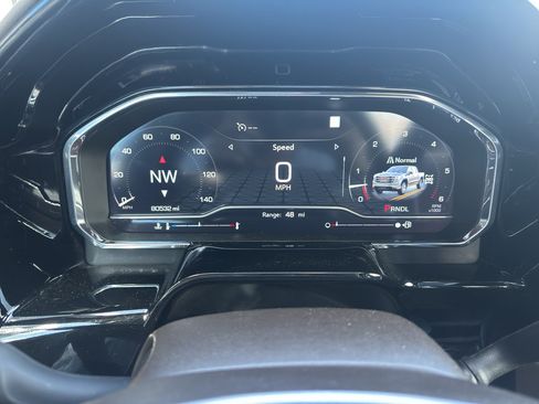 Used 2023 GMC Sierra 1500 SLE w/ Enhanced Capability Package AWD/4WD image 17