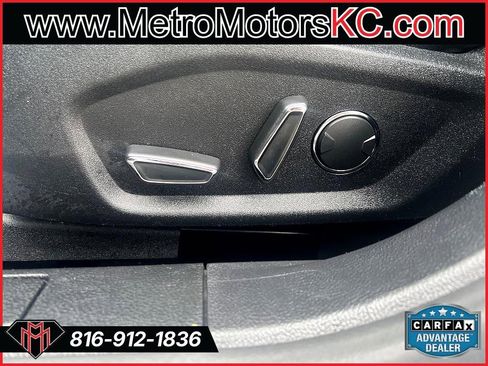 Used 2020 Ford Fusion SE image 18