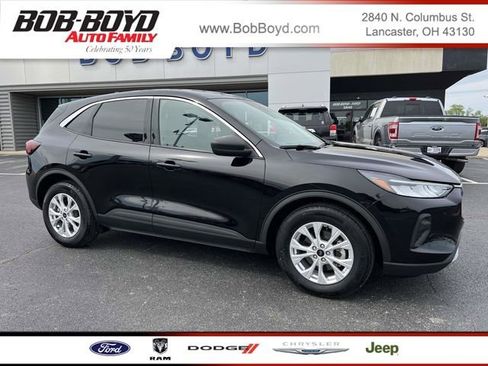 Certified 2023 Ford Escape Active w/ Tech Pack #1 FWD image 1