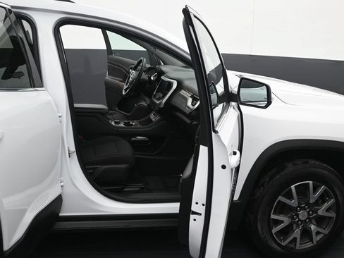 Certified 2023 GMC Acadia SLE w/ Driver Convenience Package AWD/4WD image 9