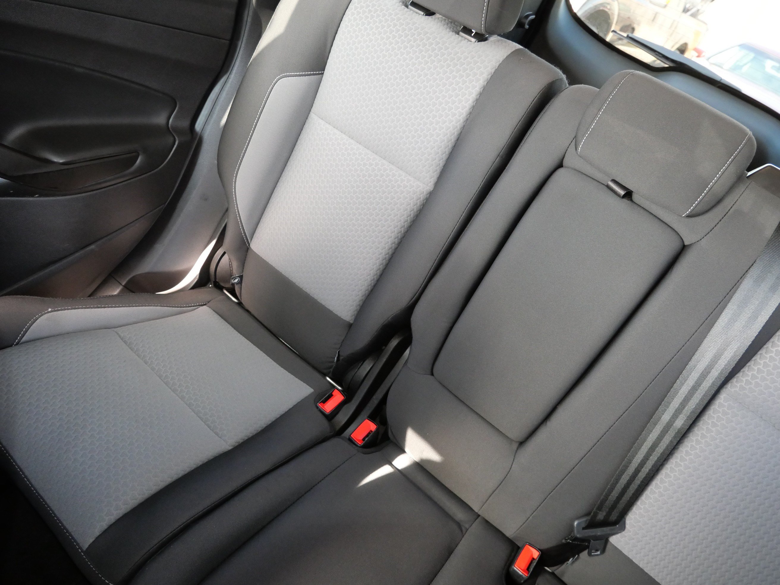 Used 2017 Ford Escape SE w/ Equipment Group 201A FWD image 6