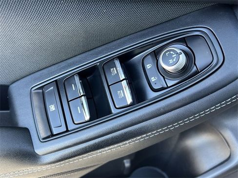 Used 2020 Subaru Forester Premium image 28