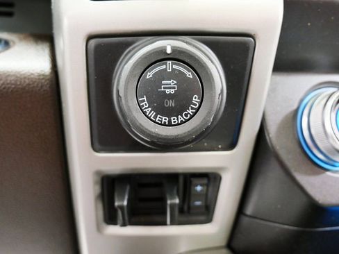 Used 2019 Ford F150 King Ranch w/ Equipment Group 601A Luxury image 31