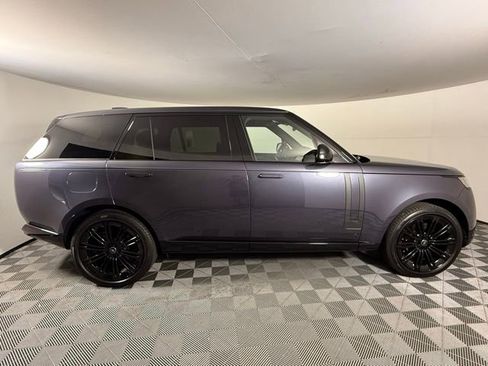 New 2025 Land Rover Range Rover Long Wheelbase SE image 8