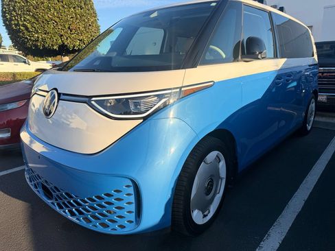Used 2025 Volkswagen ID. Buzz 1st Edition AWD/4WD image 1