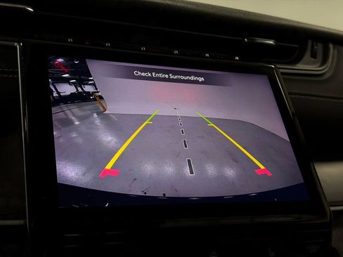 Used 2023 Jeep Grand Cherokee Limited image 18