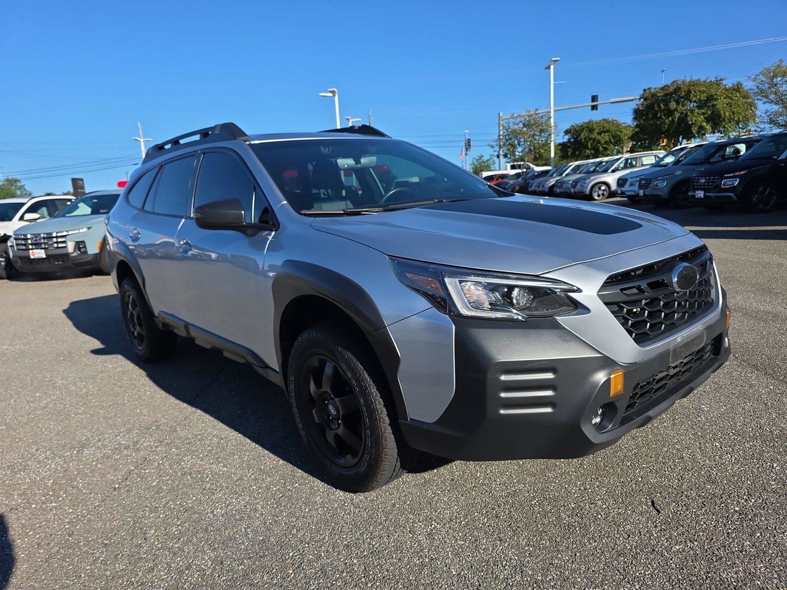 Used 2022 Subaru Outback Wilderness w/ Wilderness Package AWD/4WD image 8