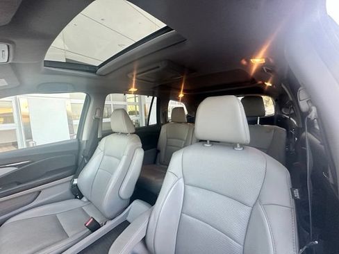 Used 2017 Honda Pilot Elite image 8