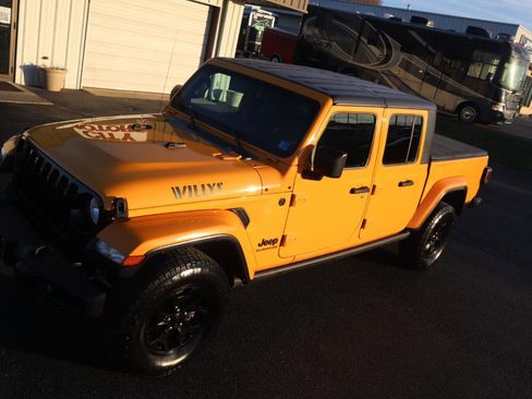 Used 2021 Jeep Gladiator Sport image 24