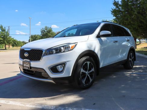 Used 2018 Kia Sorento EX w/ EX Advanced Touring Package FWD image 3