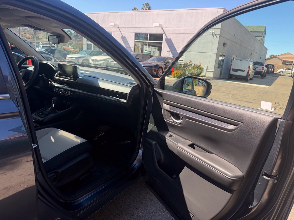 Used 2023 Honda CR-V EX image 14